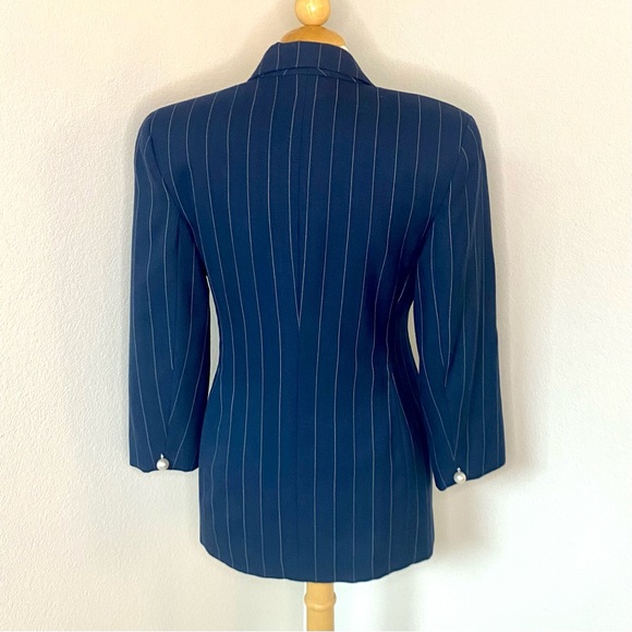 Preowned Anne Klein II navy blazer jacket 8 petite - Picture 2 of 4